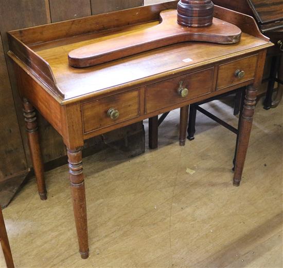 Mahogany hall table